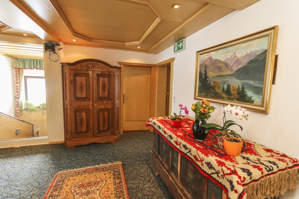 Alpenhotel Tauernstüberl Zell am See Exterior foto